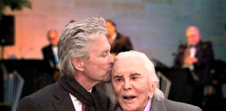 Michael Douglas homenageia seu pai o lendário Kirk Douglas pelos 103 anos de vida.